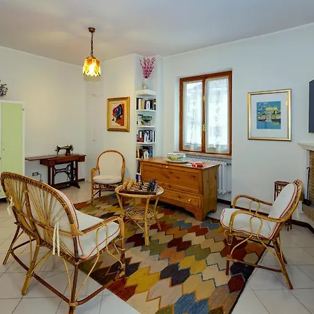 Holiday home Villino Liberty Nel Cuore Della Marsica