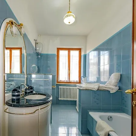 Holiday home Villino Liberty Nel Cuore Della Marsica Luco dei Marsi