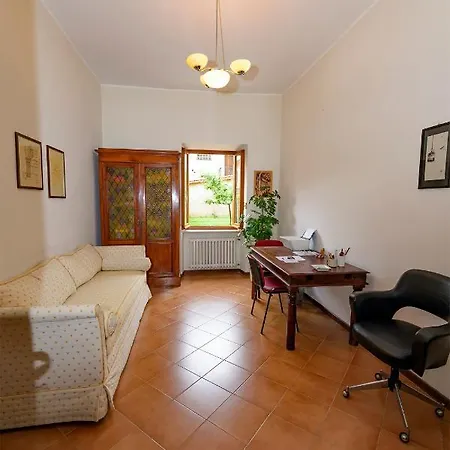 Villino Liberty Nel Cuore Della Marsica Vakantiehuis