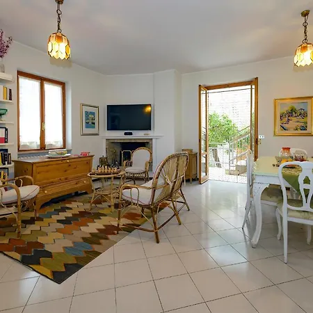 Villino Liberty Nel Cuore Della Marsica Dom wakacyjny Luco ne' Marsi