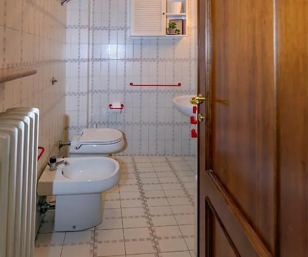 Villino Liberty Nel Cuore Della Marsica Tatil Evi *